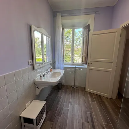 Paradiso 招待所 卢卡